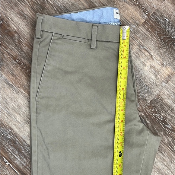 Dockers Mens Khaki Pants Size 33 x 32 Slim Tapered Classic Trousers Office Work - Picture 11 of 16